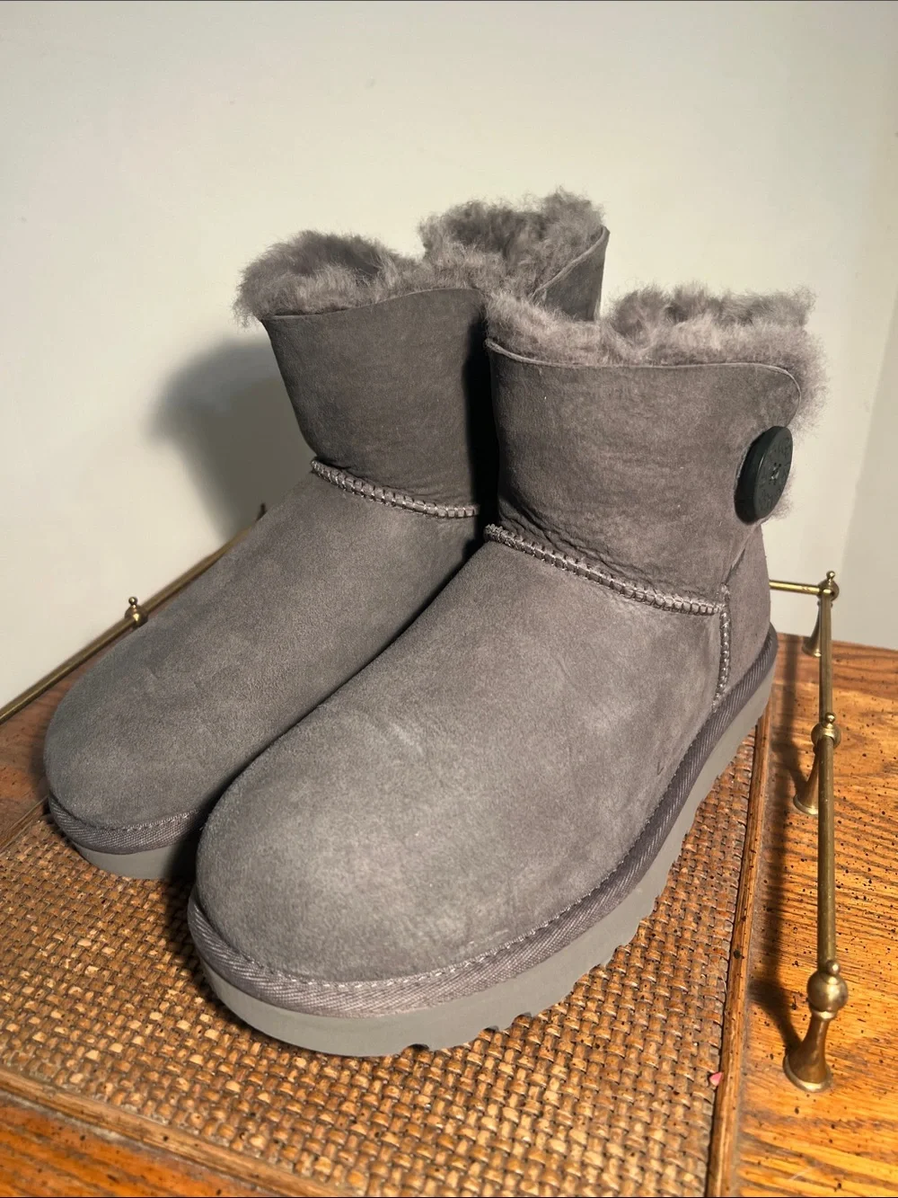 UGG Mini Bailey Button II Short Suede Boot with Shearling Trim in Gray.  NIB
